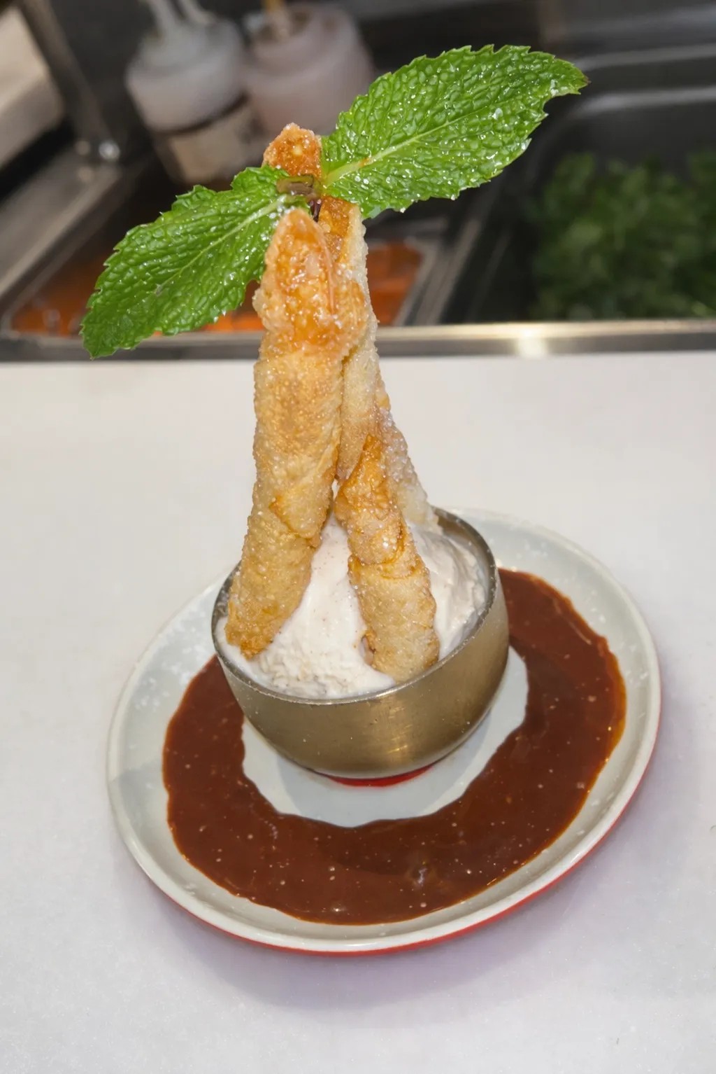 Image alt description