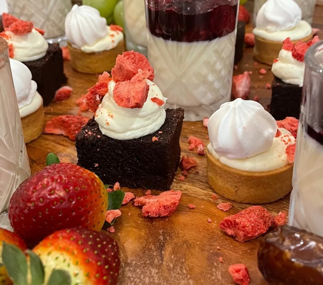 Image alt description