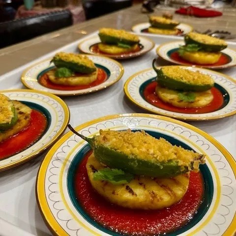 Image alt description