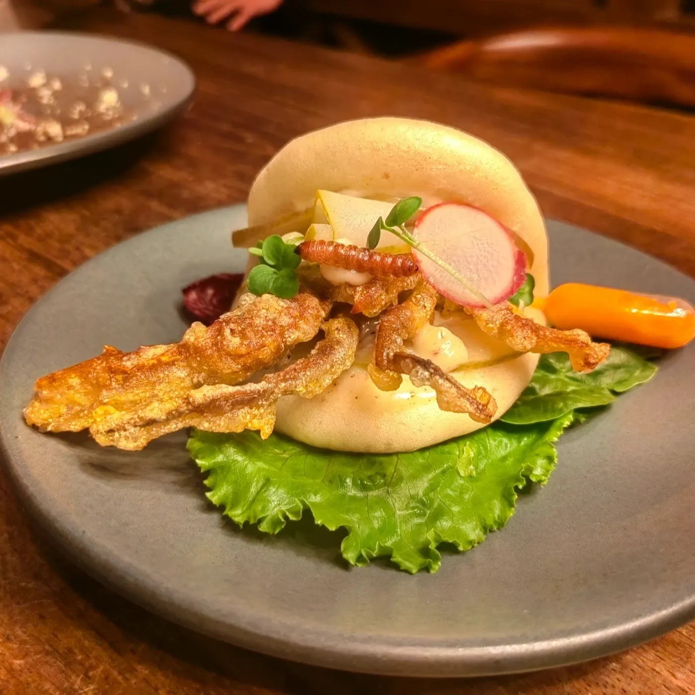 Image alt description