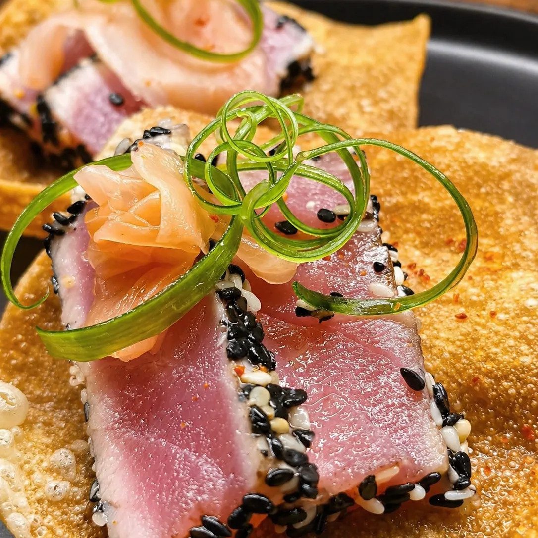 Image alt description