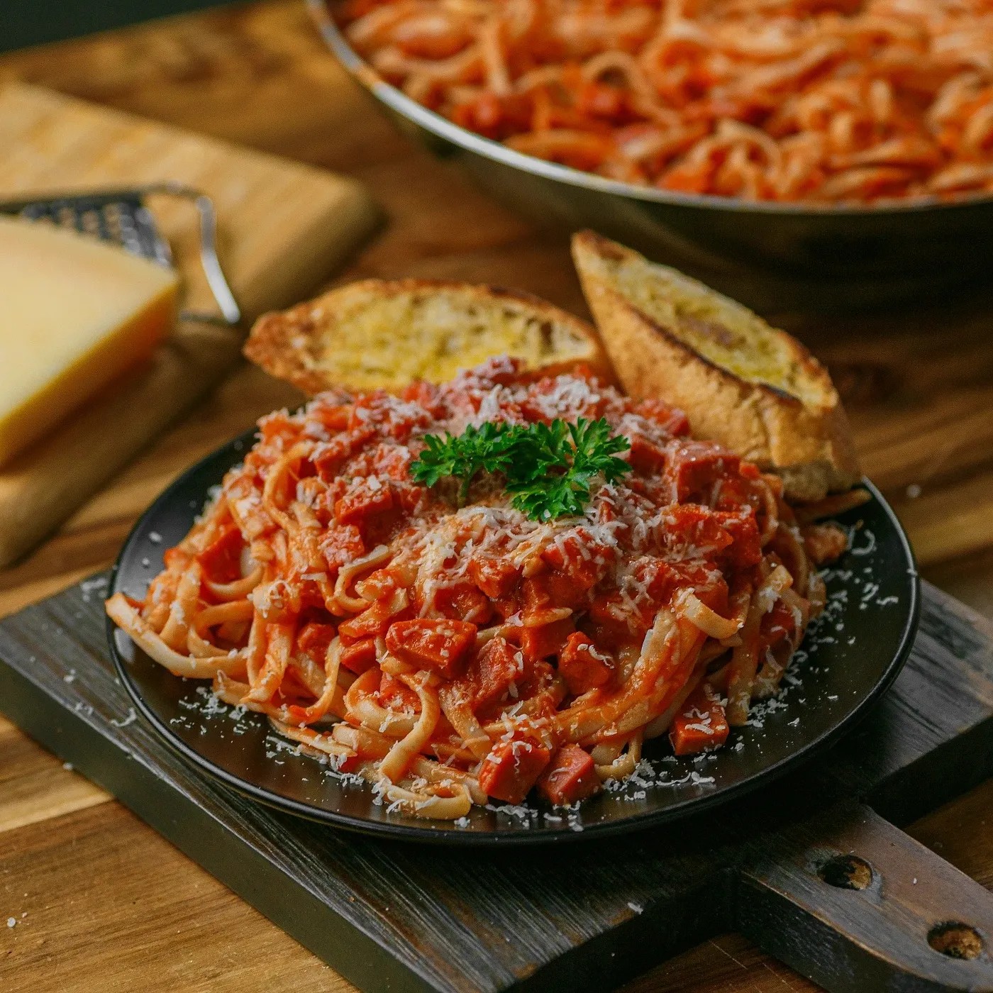 Image alt description