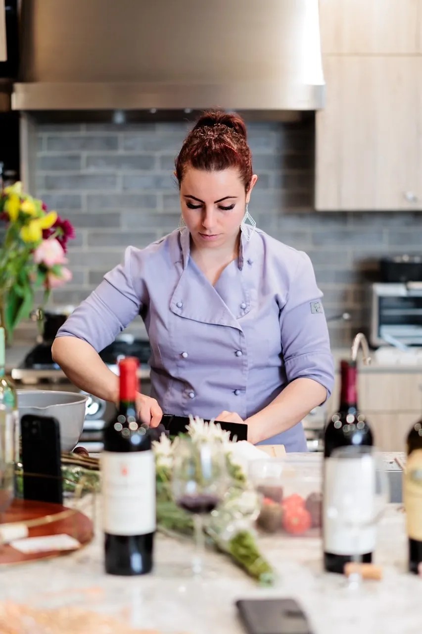 Image alt description