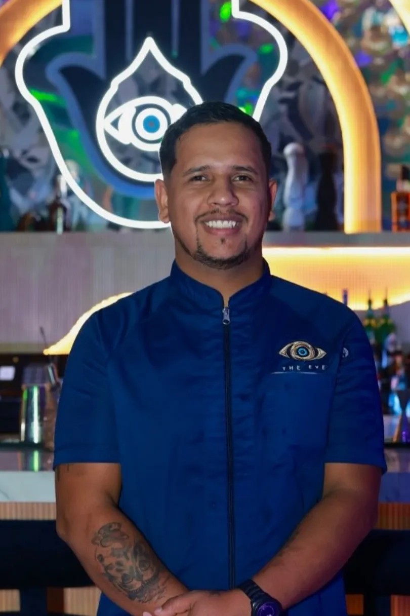 Image alt description