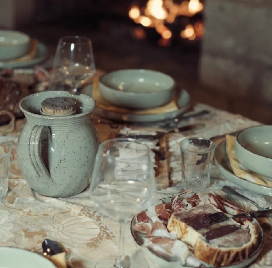 Image alt description