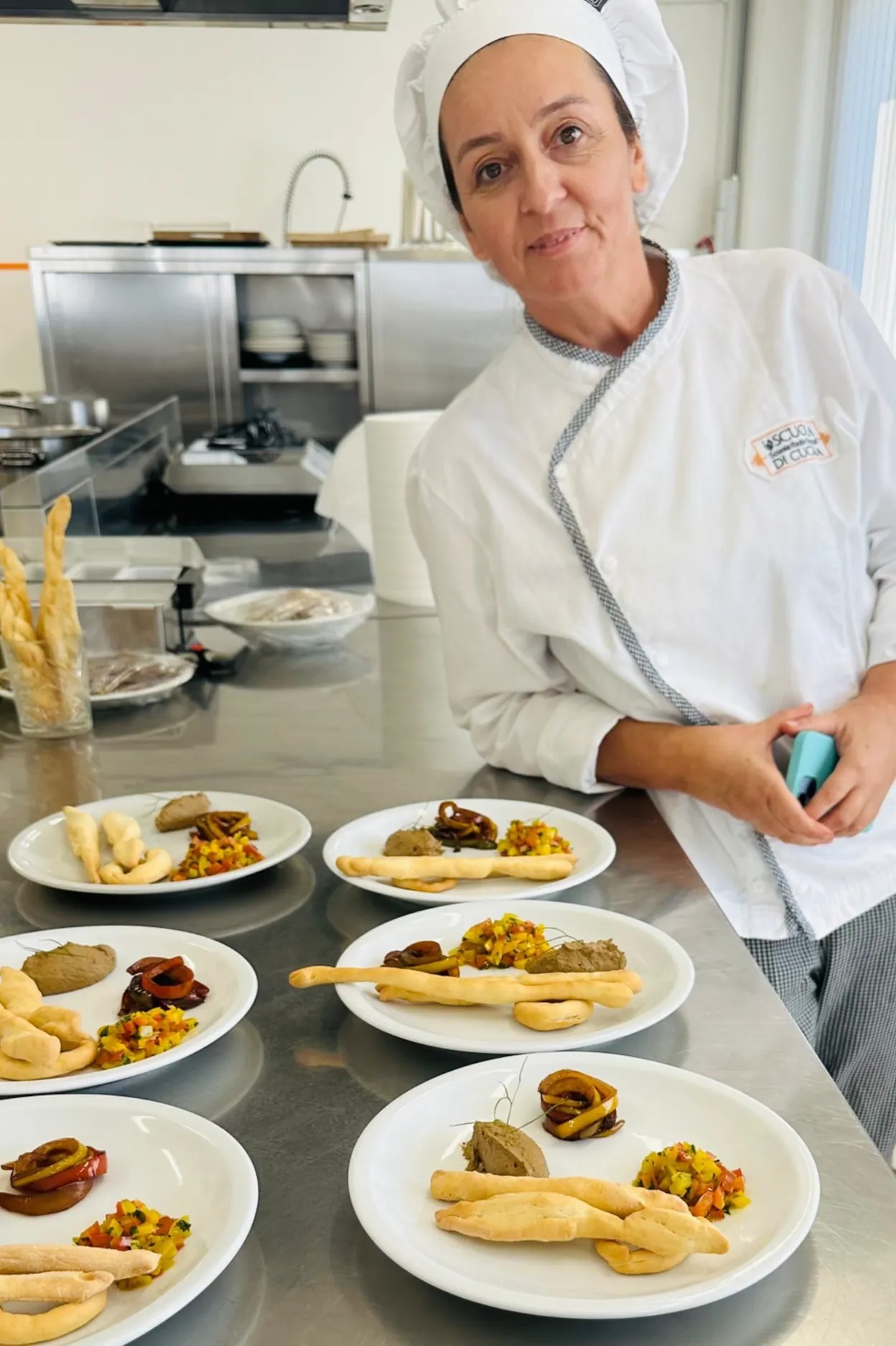 Image alt description