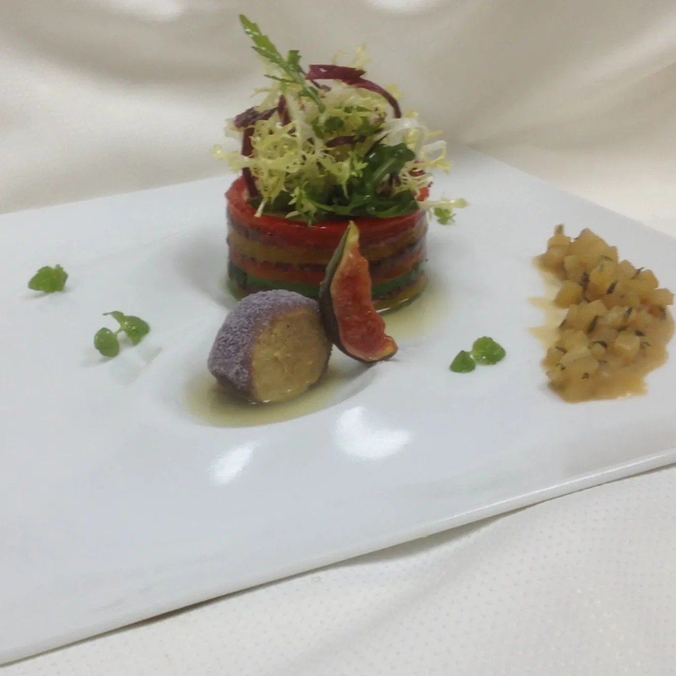 Image alt description