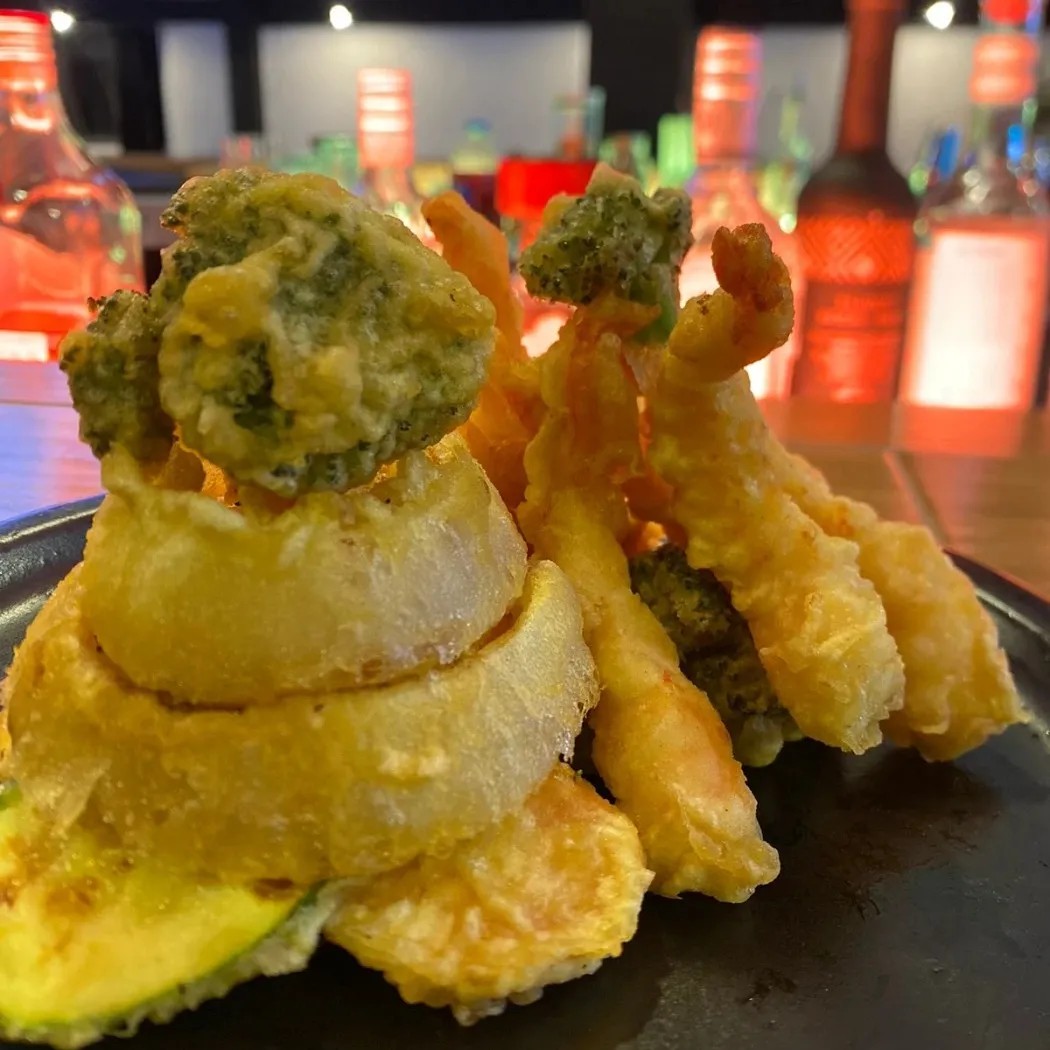 Image alt description