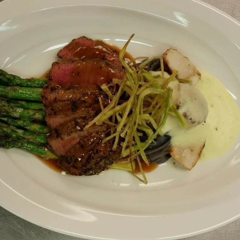 Image alt description