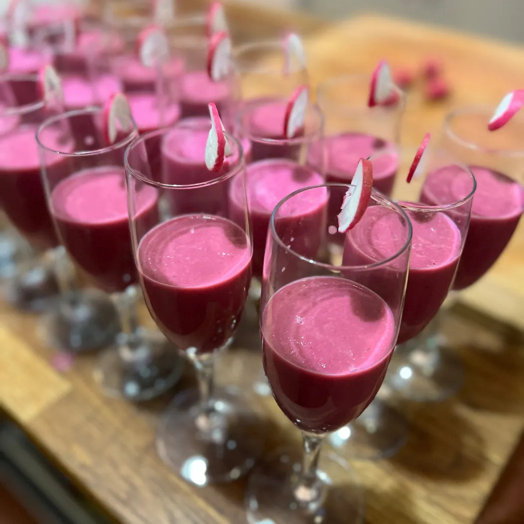 Image alt description