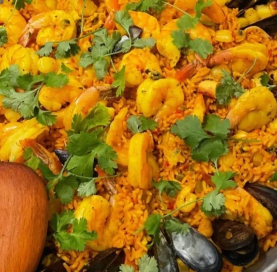 Image alt description