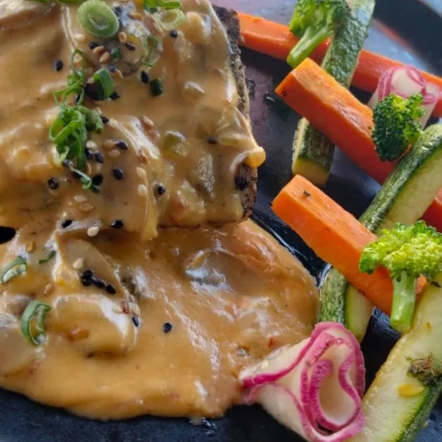 Image alt description