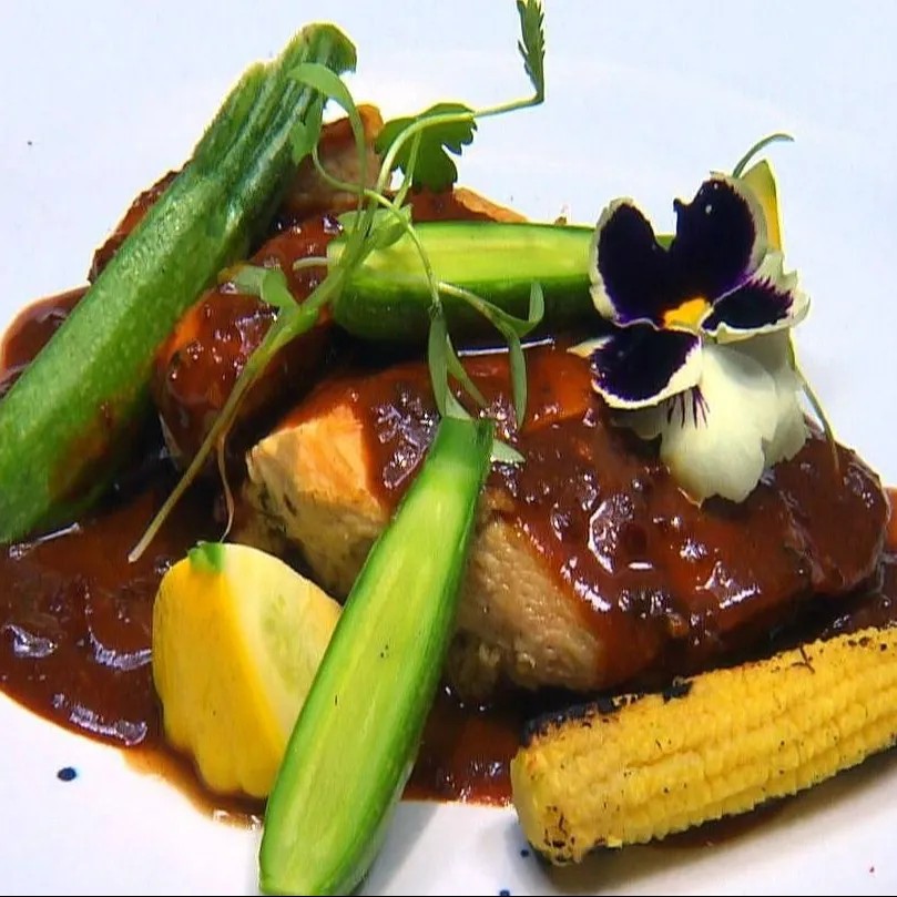 Image alt description