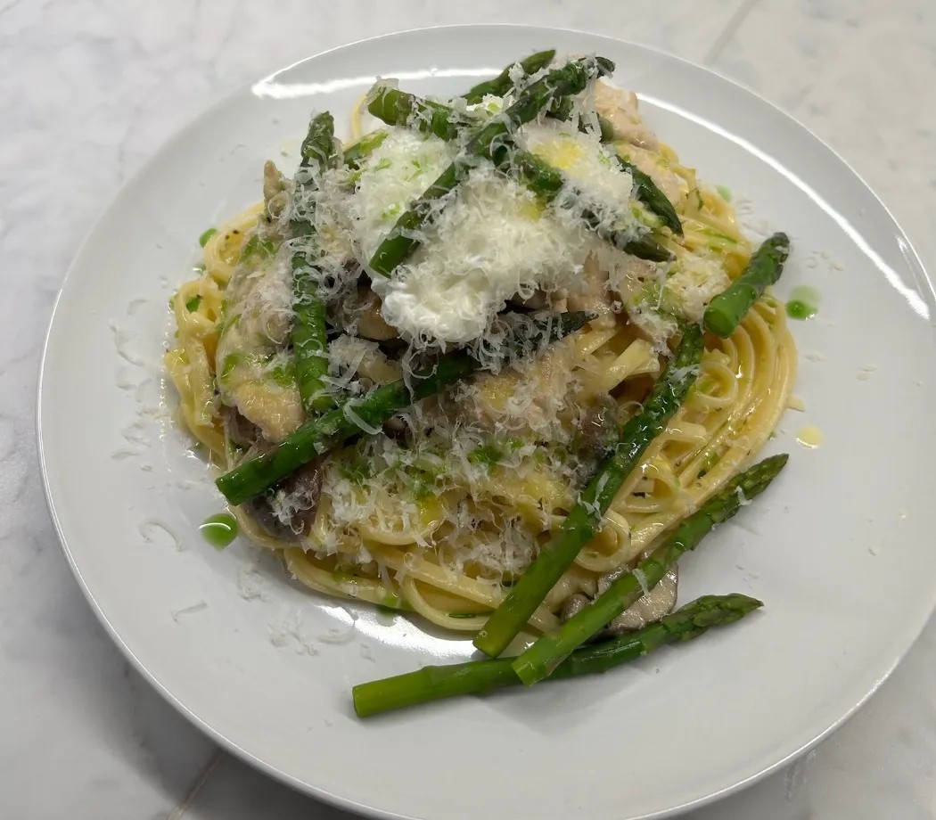 Image alt description