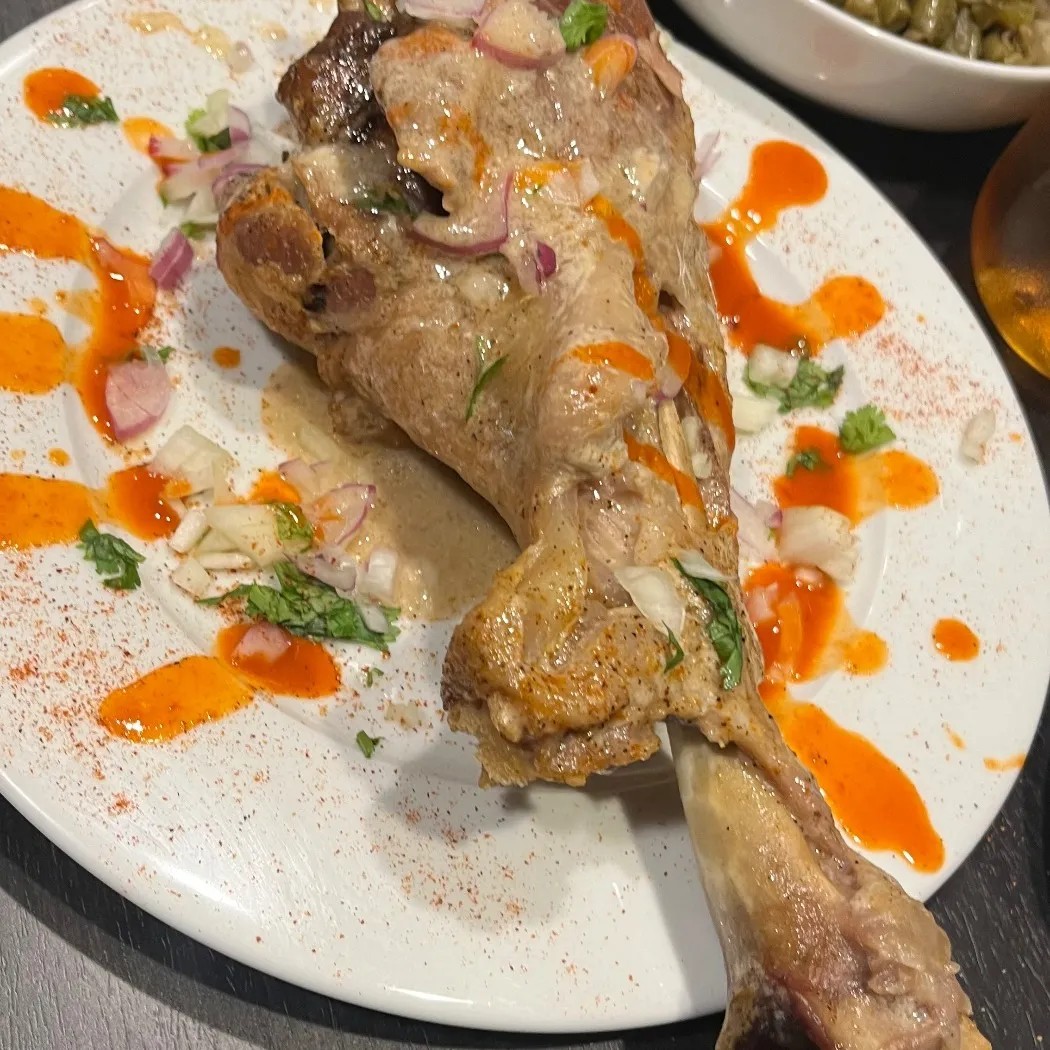 Image alt description