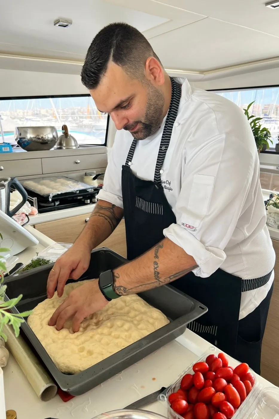 Image alt description