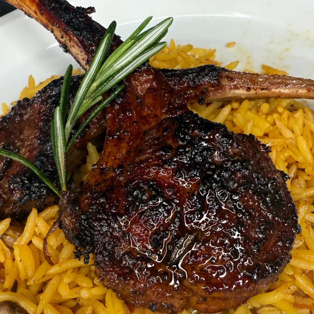 Image alt description