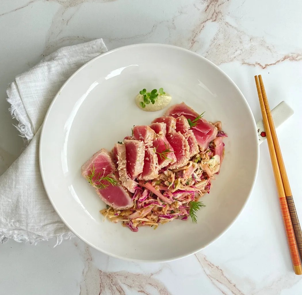 Image alt description