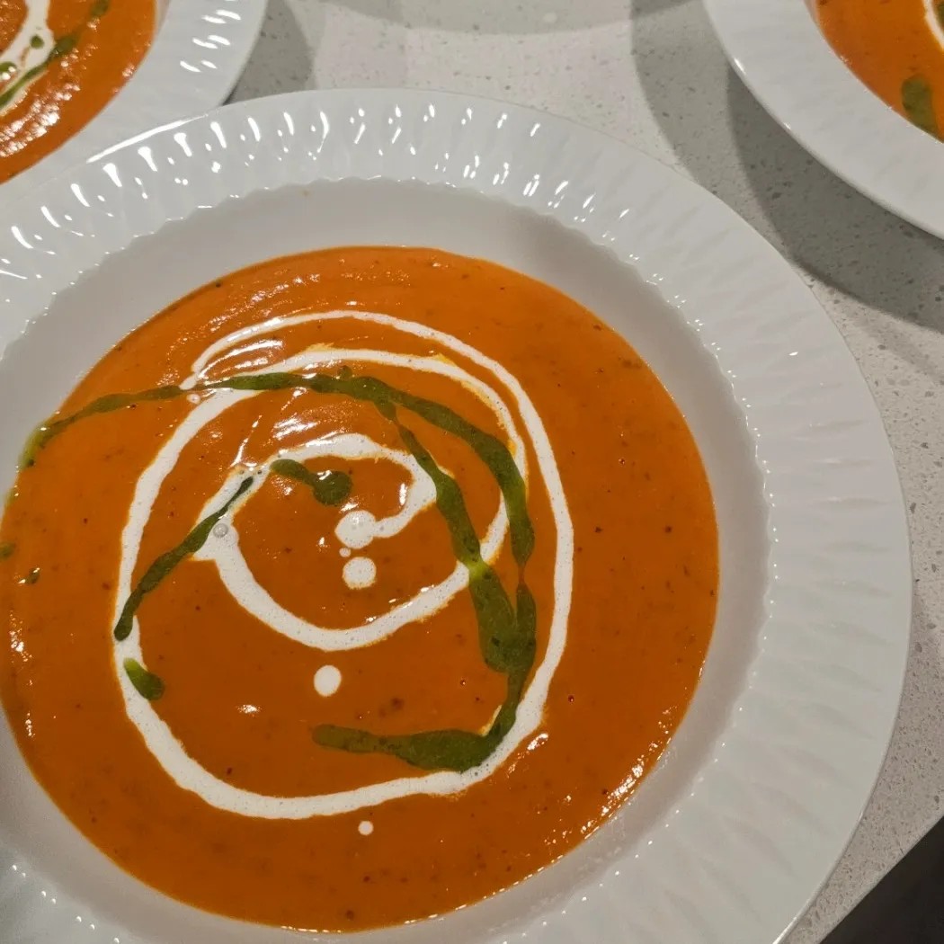 Image alt description