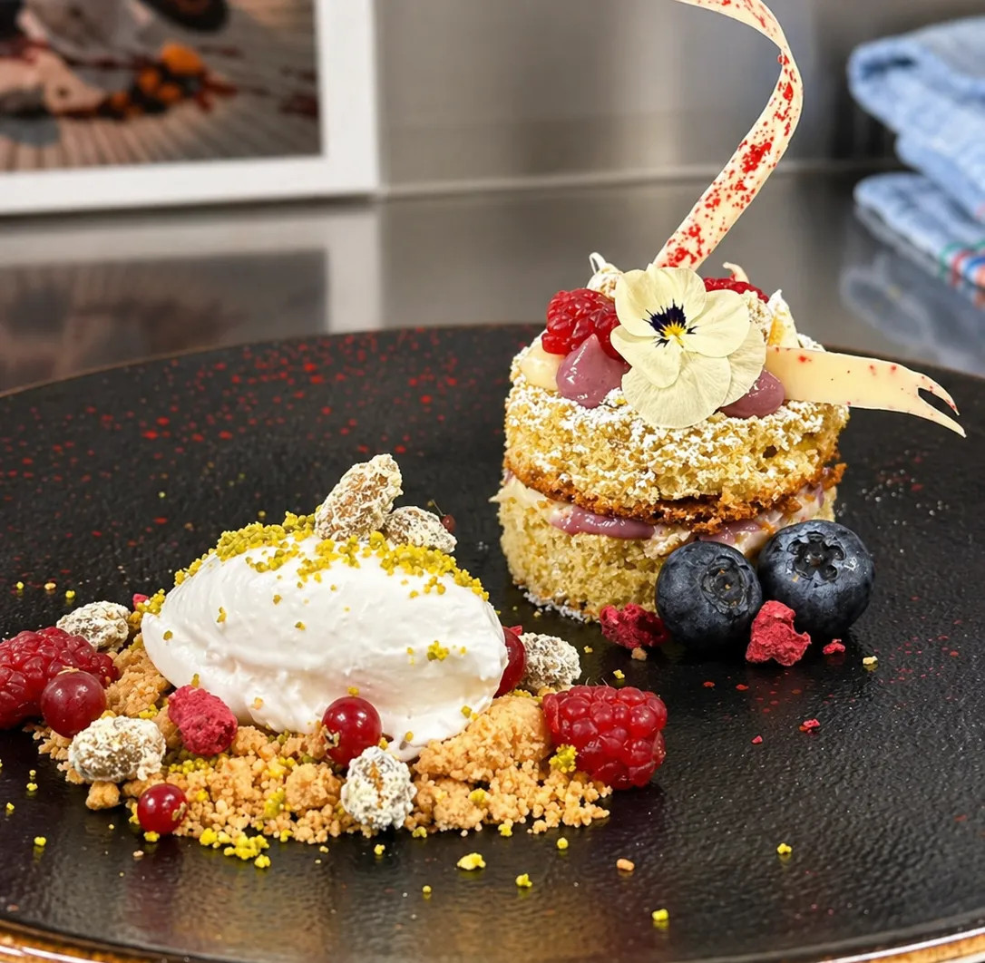 Image alt description