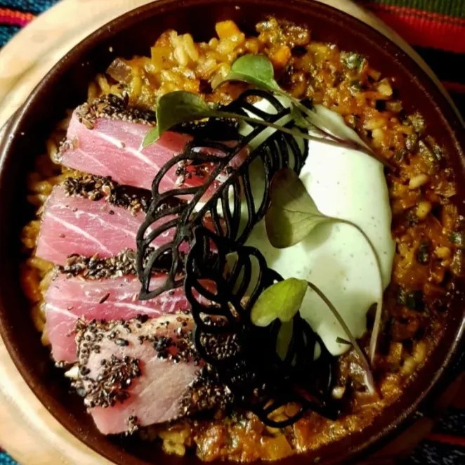 Image alt description