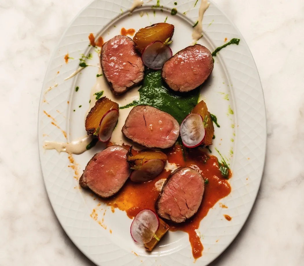 Image alt description