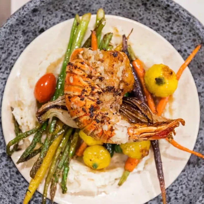 Image alt description