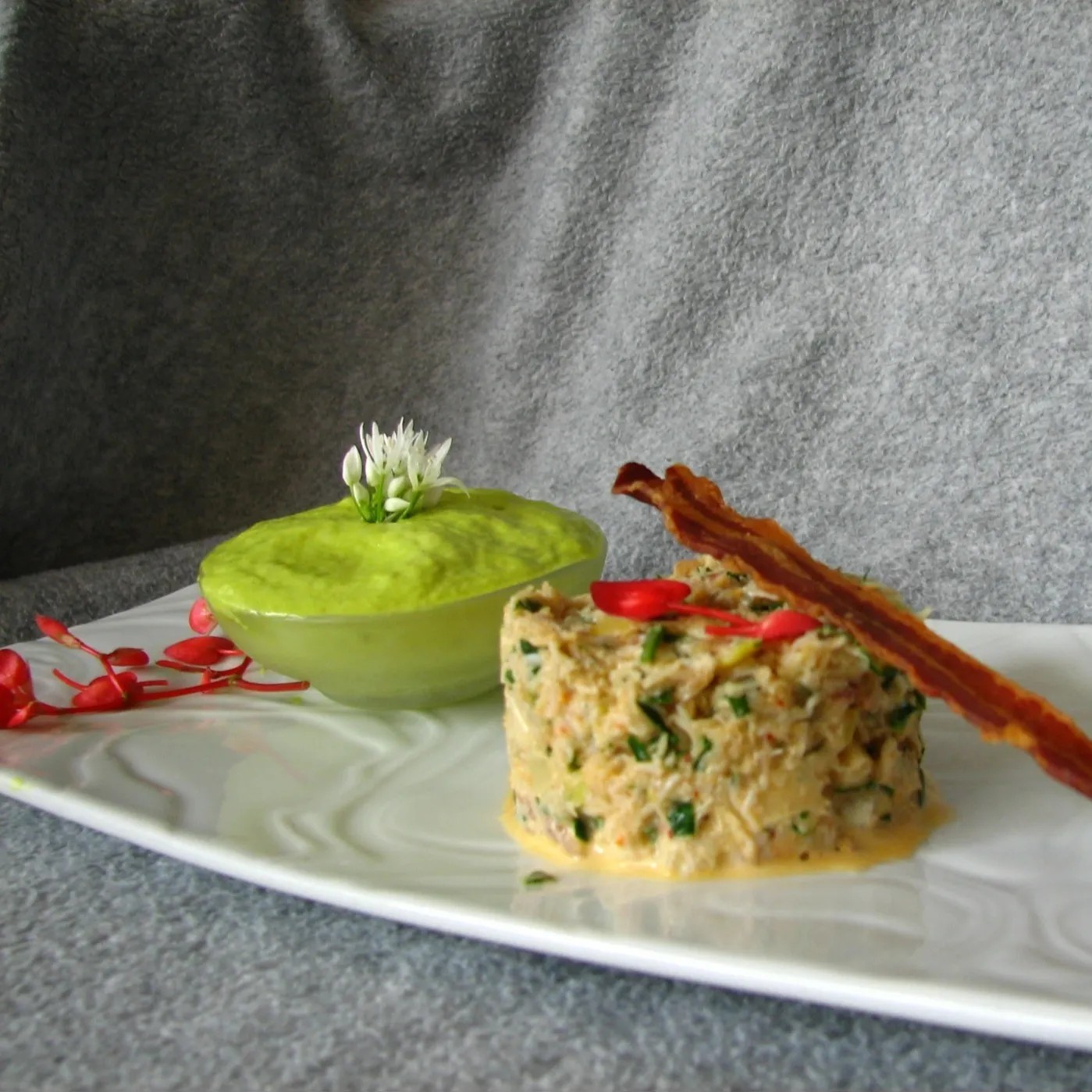 Image alt description