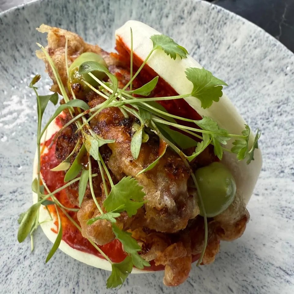 Image alt description