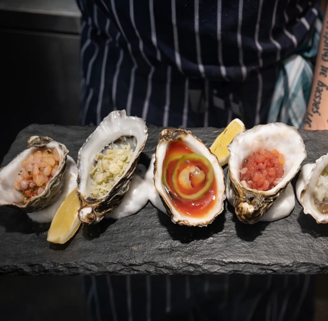 Image alt description