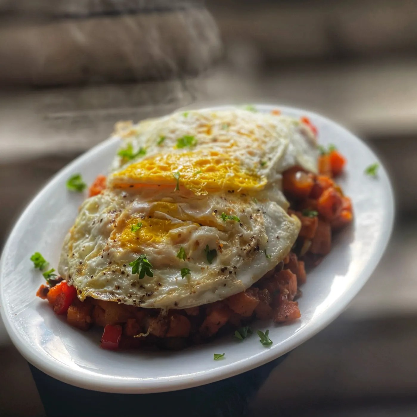 Image alt description