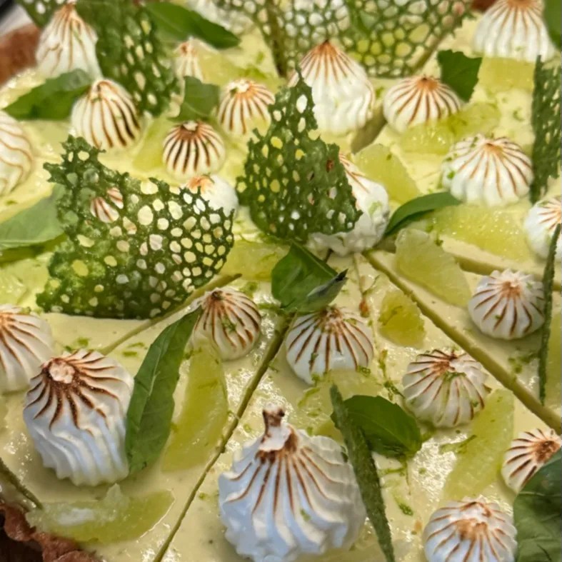 Image alt description