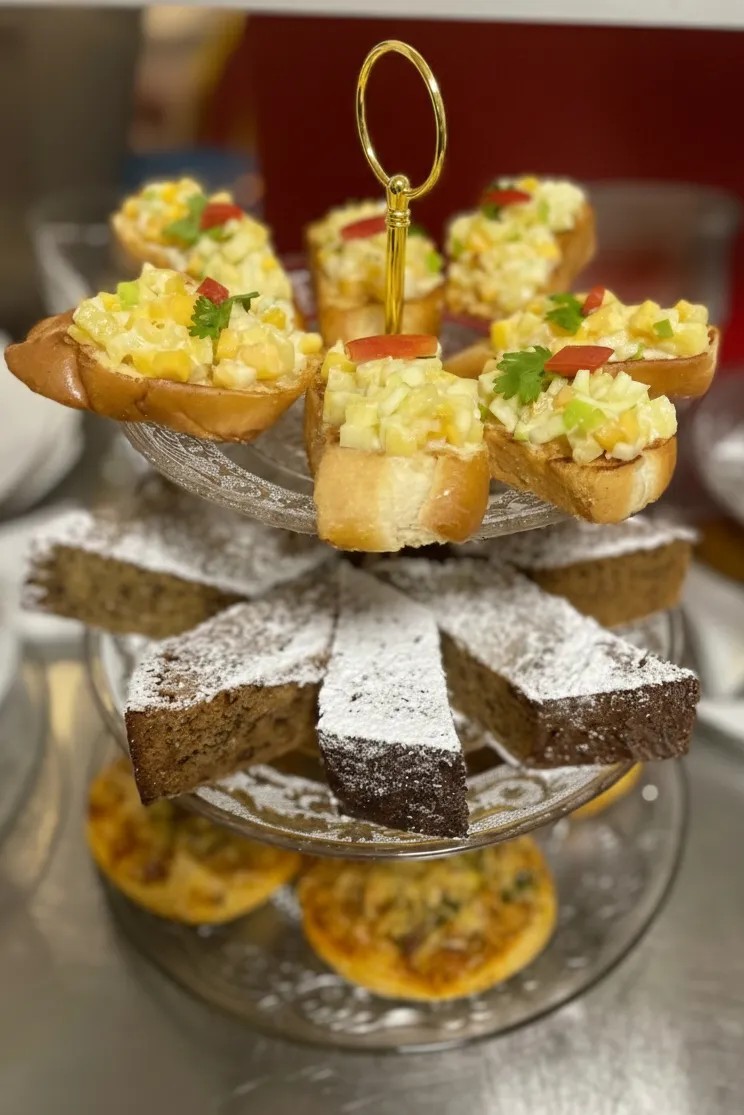 Image alt description