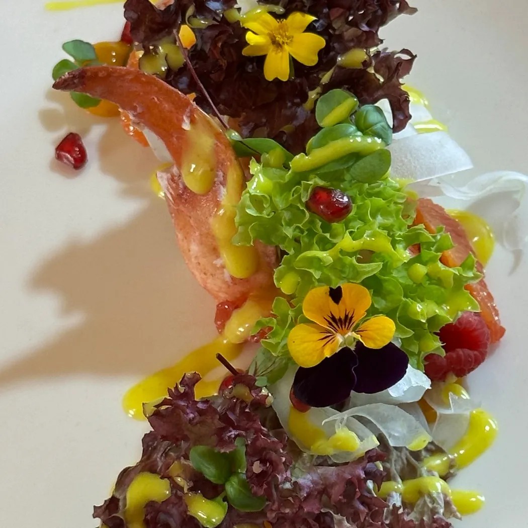 Image alt description