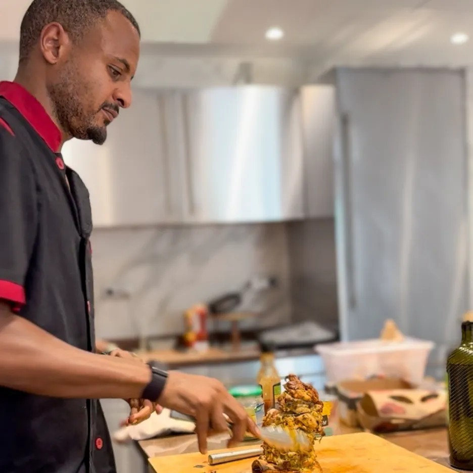 Image alt description