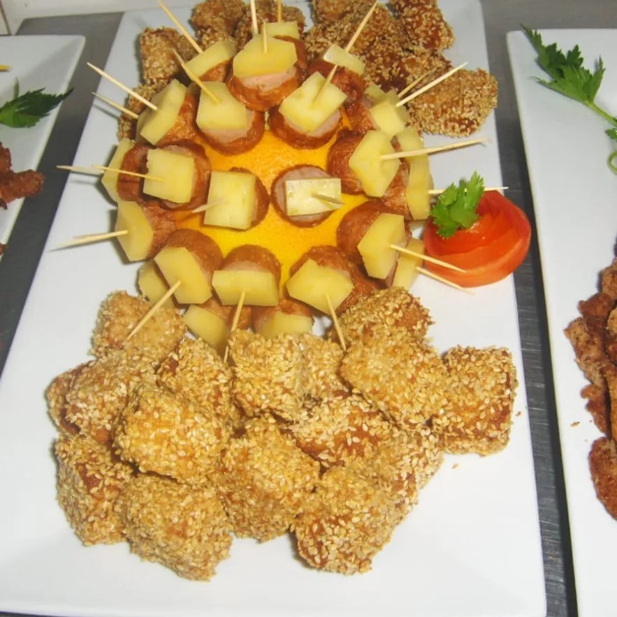 Image alt description