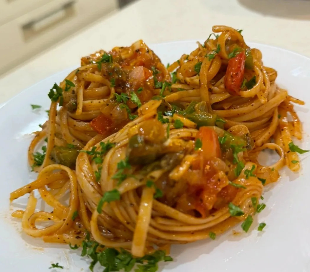 Image alt description