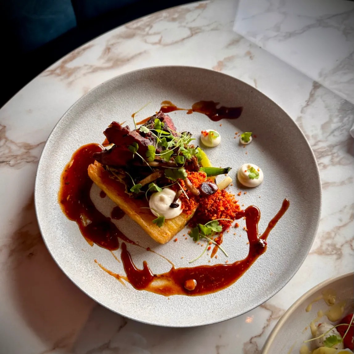 Image alt description