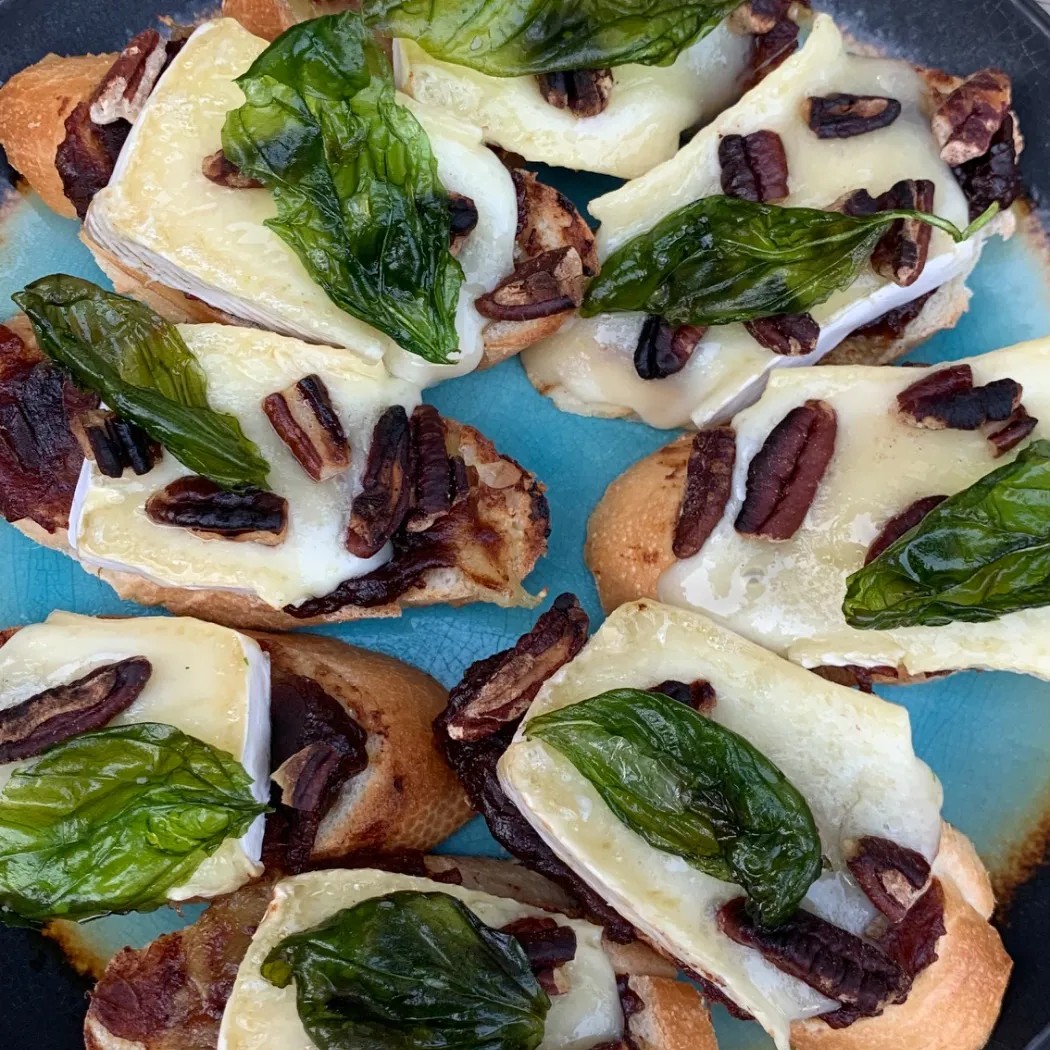 Image alt description