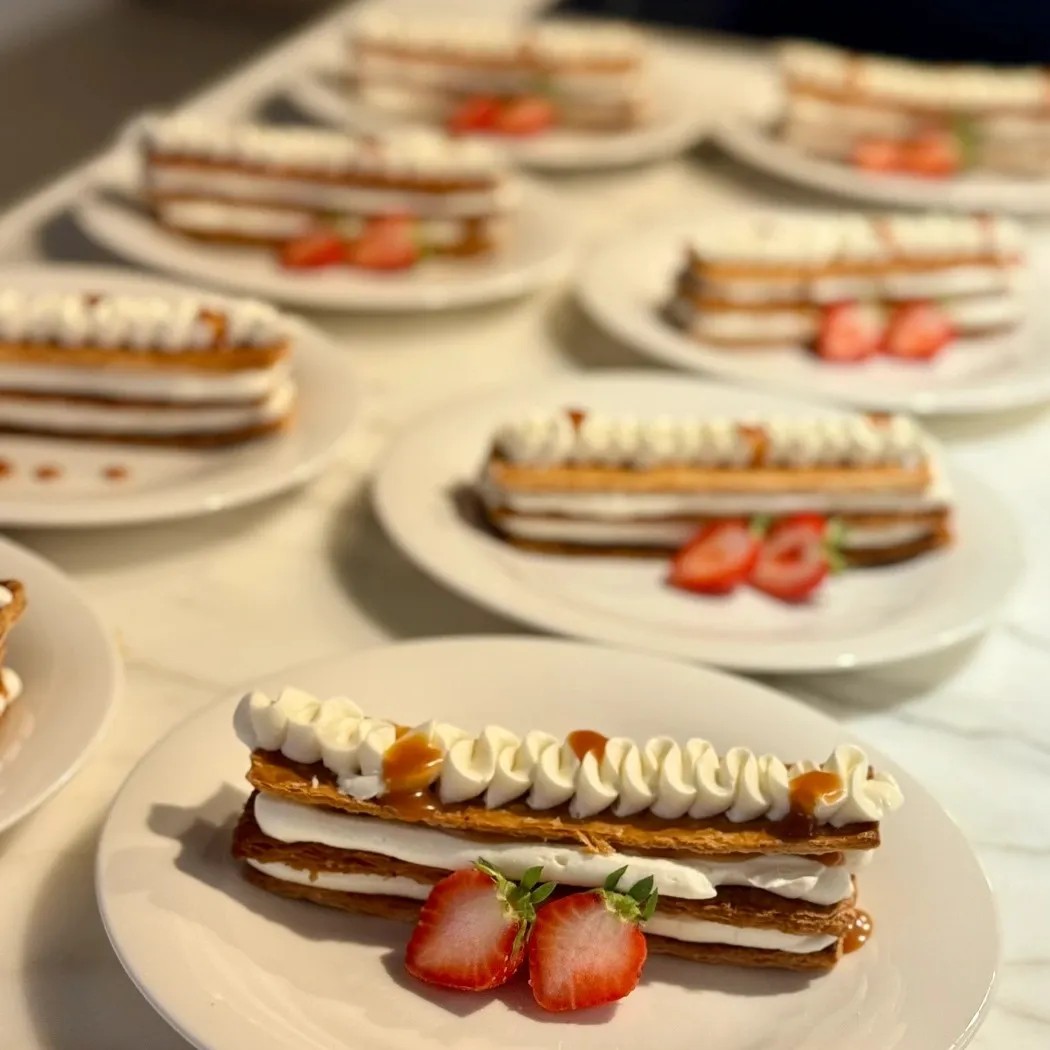 Image alt description