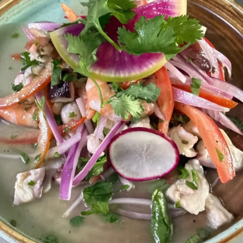 Image alt description