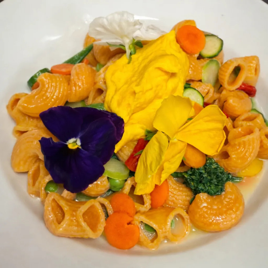 Image alt description