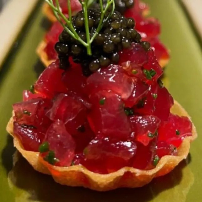 Image alt description