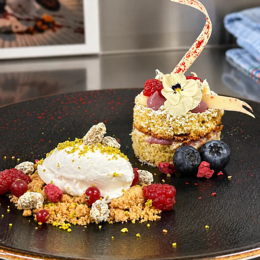 Image alt description