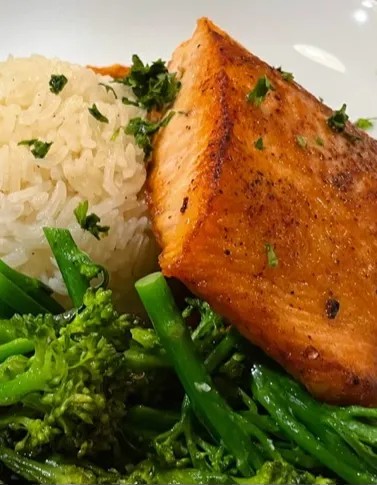 Image alt description