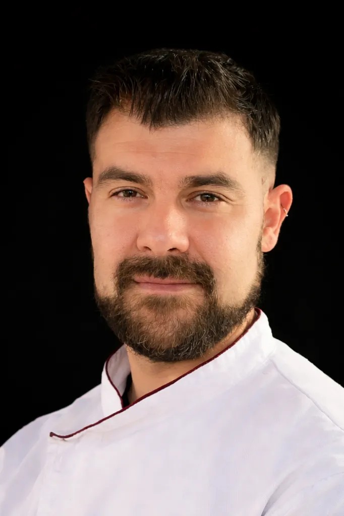 Image alt description