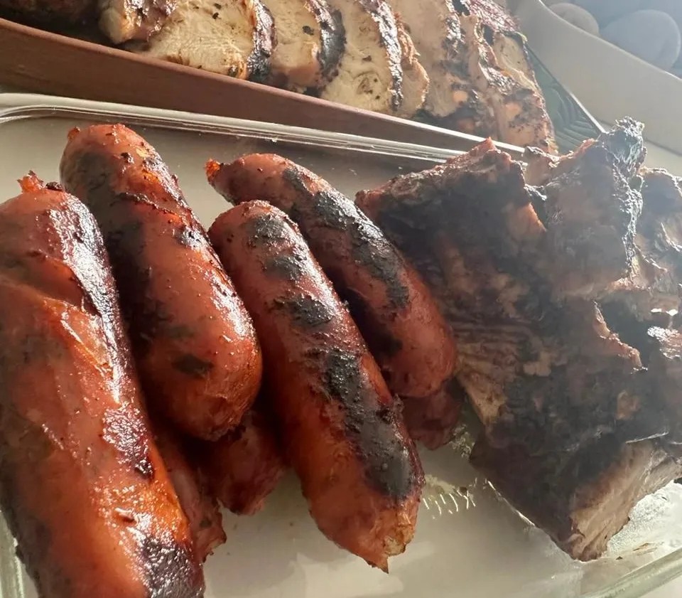 Image alt description