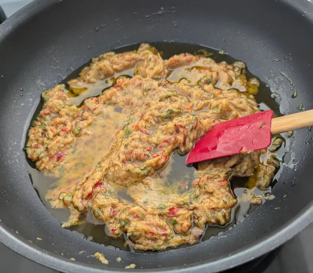 Image alt description