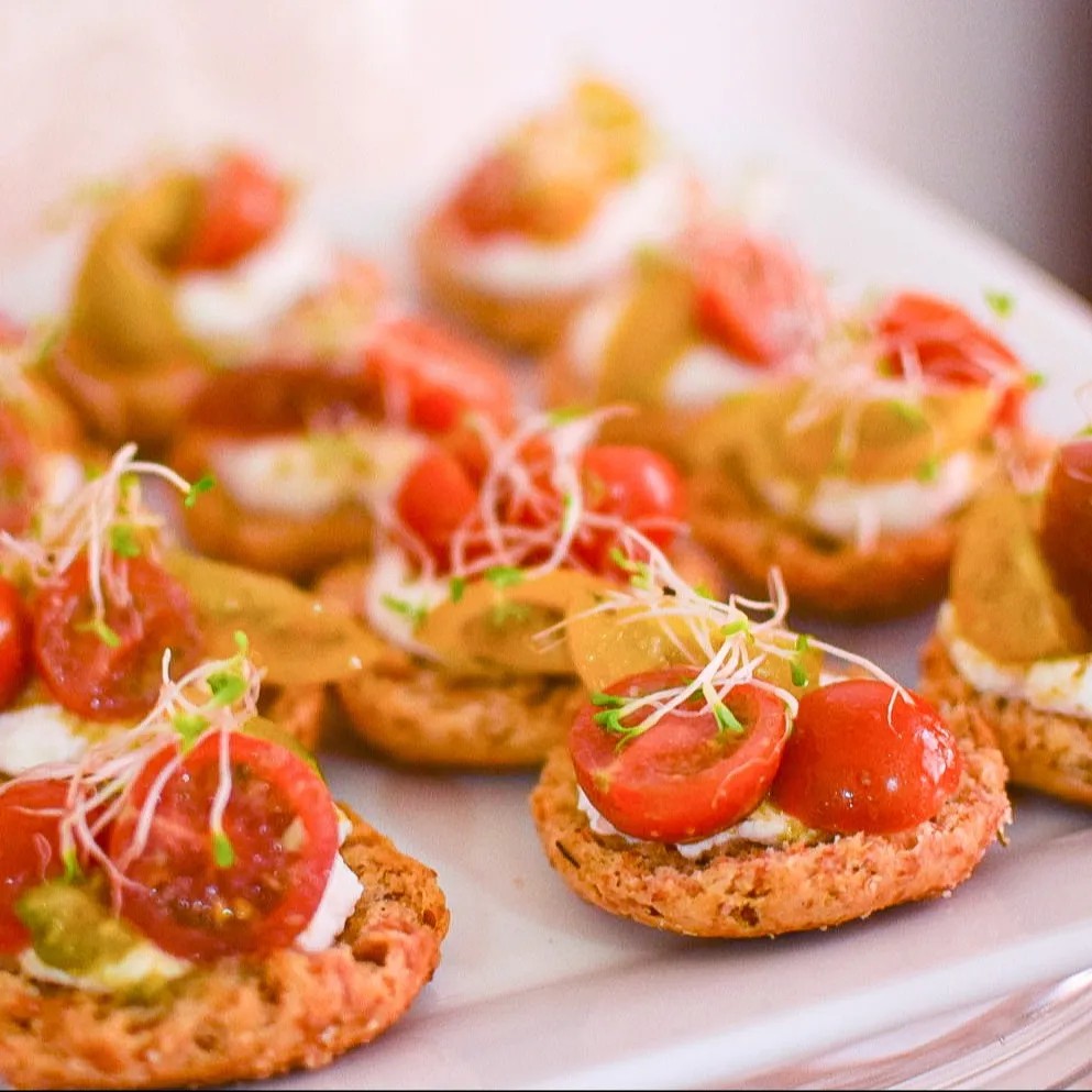 Image alt description