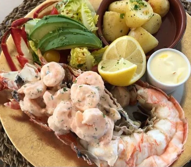 Image alt description